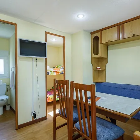 Kompleks wypoczynkowy B1 *